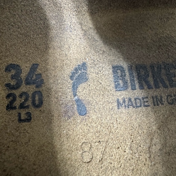 Birkenstock Tan Double Strap Sandals, Size 2.5 - Picture 4 of 11